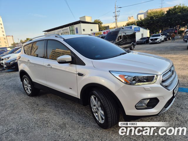 Ford Kuga (II) 2.0 Diesel Titanium 2017 — фото 2