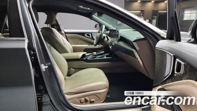 Kia K8 2.5 Gasoline 2WD Noblesse 2022 — фото 10