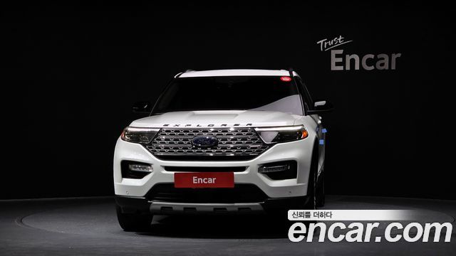 Ford Explorer (VI) 3.3 Hybrid 2022 — фото 3