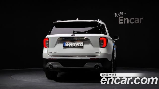 Ford Explorer (VI) 3.3 Hybrid 2022 — фото 4
