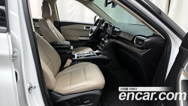 Ford Explorer (VI) 3.3 Hybrid 2022 — фото 11