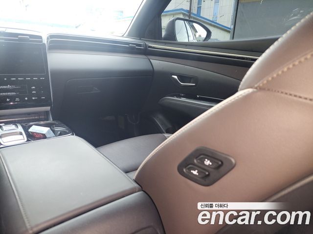 Hyundai Tucson (NX4) Gasoline 1.6 Turbo 2WD Inspiration 2022 — фото 17