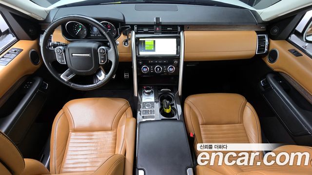 Land Rover Discovery 5 3.0 TD6 HSE Luxury 2017 — фото 7