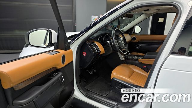 Land Rover Discovery 5 3.0 TD6 HSE Luxury 2017 — фото 10