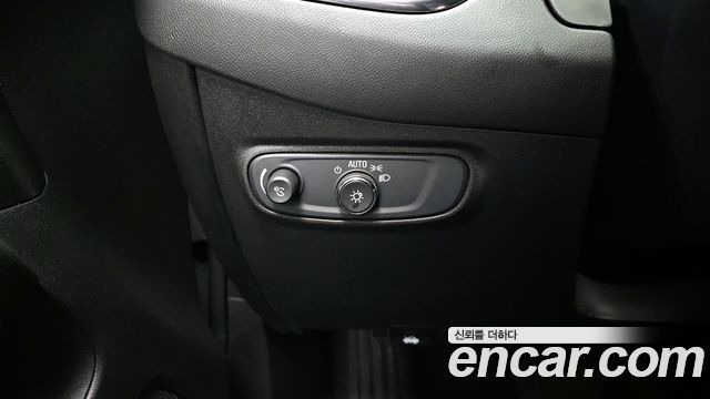 Chevrolet Next Equinox 2WD LT 2022 — фото 17