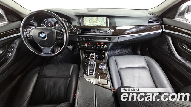BMW 5 Series (F10) 528i 2015 — фото 7
