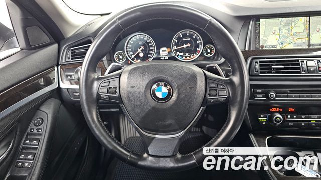BMW 5 Series (F10) 528i 2015 — фото 13