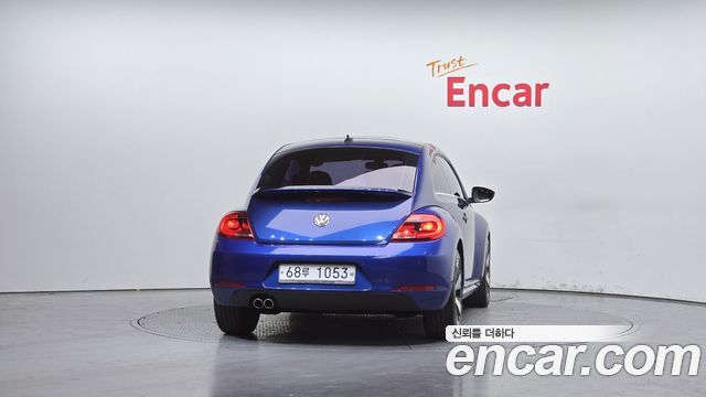 Volkswagen Beetle 2.0 TDI Premium 3rd 2013 — фото 4