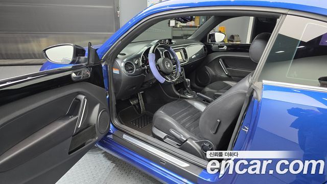Volkswagen Beetle 2.0 TDI Premium 3rd 2013 — фото 10