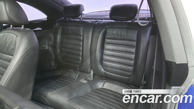 Volkswagen Beetle 2.0 TDI Premium 3rd 2013 — фото 11