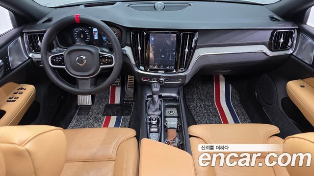 Volvo V60 Cross Country (II) T5 Pro AWD 2020 — фото 7