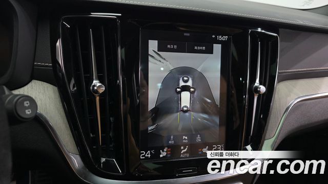 Volvo V60 Cross Country (II) T5 Pro AWD 2020 — фото 15