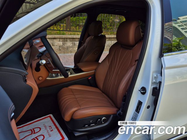 Genesis GV70 2.5T Gasoline AWD 2025 — фото 8