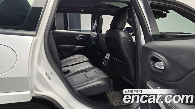 Jeep Cherokee (KL) 2.4 80th Anniversary Edition 2021 — фото 12
