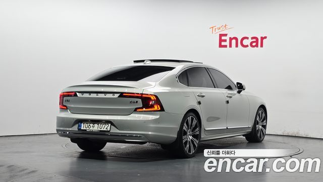 Volvo S90 B6 AWD Inscription 2021 — фото 2