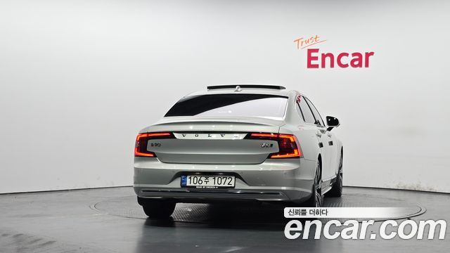Volvo S90 B6 AWD Inscription 2021 — фото 4