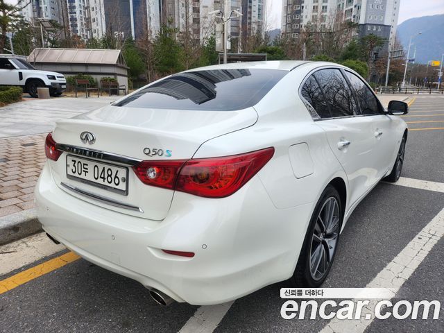 Infiniti Q50 2.2d Premium 2016 — фото 2