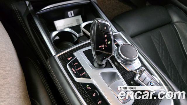 BMW 7 Series (G11) 730Ld xDrive M Sport 2017 — фото 9