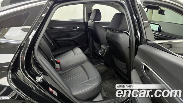 Hyundai Sonata (DN8) 2.0 Premium Plus 2022 — фото 12