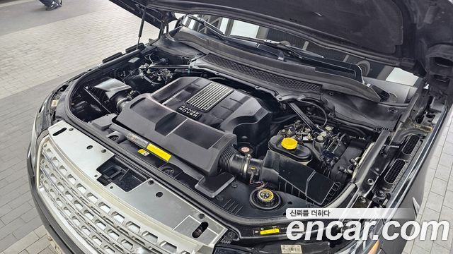 Land Rover Range Rover (IV) 5.0 SC AB 2014 — фото 6
