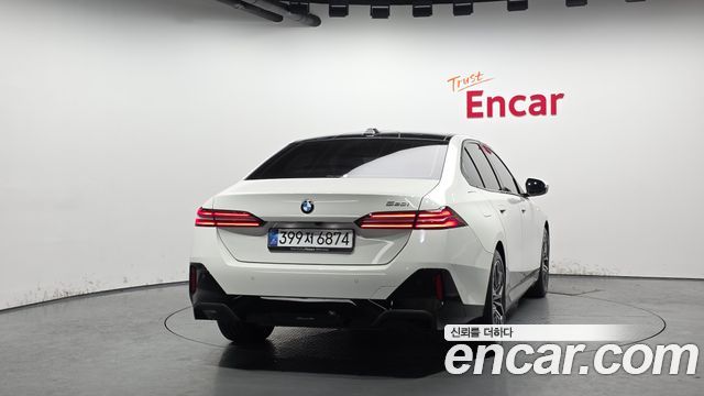 BMW 5 Series (G60) 520i M Sport 2025 — фото 4