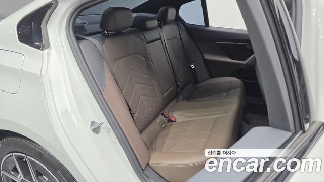BMW 5 Series (G60) 520i M Sport 2025 — фото 12