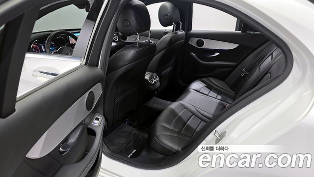 Mercedes-Benz C-Class (W205) C200 AMG Line 2021 — фото 11