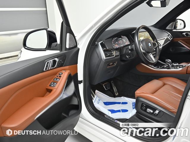 BMW X5 (G05) M50i 2023 — фото 15
