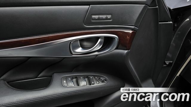 Infiniti Q70 3.0d 2015 — фото 16