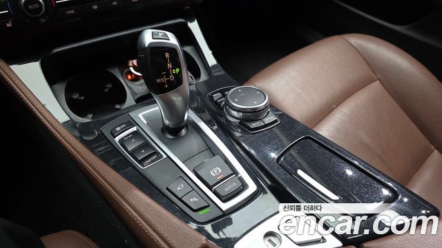 BMW 5 Series (F10) 520d M Aero Dynamic 2016 — фото 9