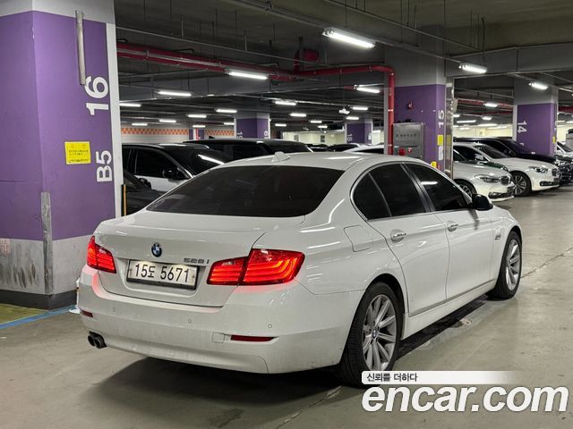 BMW 5 Series (F10) 528i 2015 — фото 4
