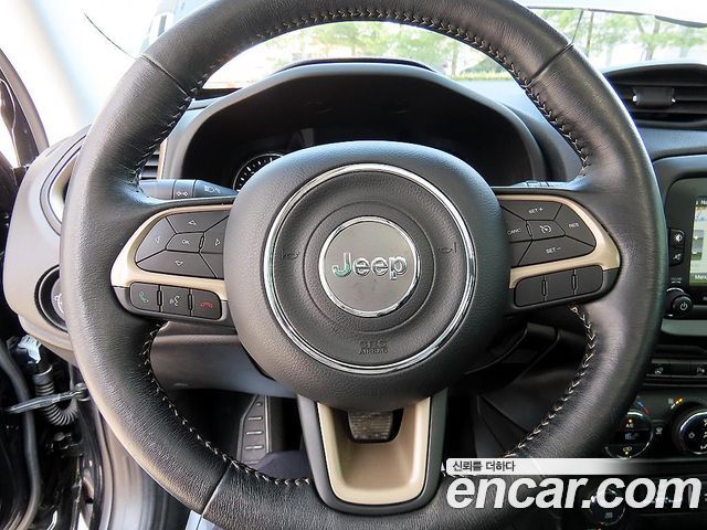 Jeep Renegade 2.0 Diesel Longitude AWD 2017 — фото 8