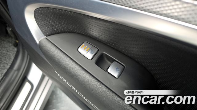 Genesis G70 Gasoline 2.0T 4WD 2021 — фото 19