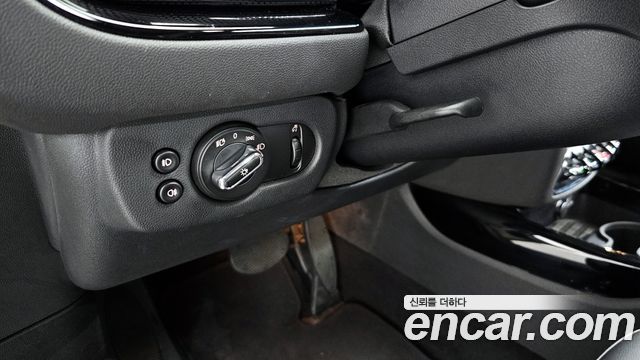 MINI Cooper Clubman High 2nd 2019 — фото 20