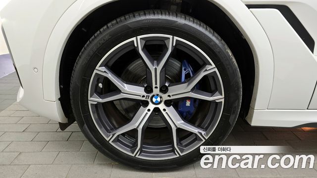 BMW X6 (G06) xDrive40i M Sport 2021 — фото 5