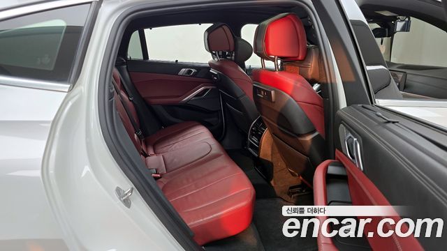 BMW X6 (G06) xDrive40i M Sport 2021 — фото 12