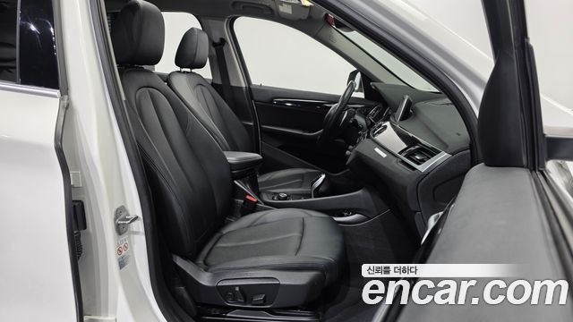 BMW X1 (F48) xDrive 18d Premium 2018 — фото 11