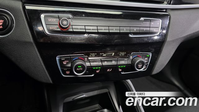 BMW X1 (F48) xDrive 18d Premium 2018 — фото 16
