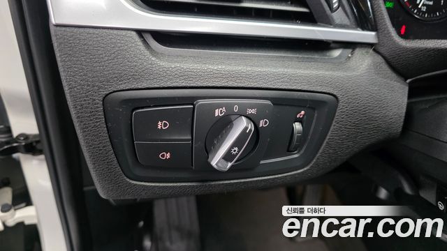 BMW X1 (F48) xDrive 18d Premium 2018 — фото 17