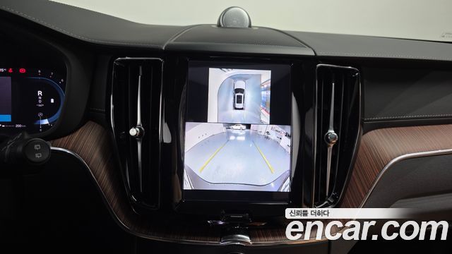 Volvo XC60 (II) B6 Ultimate Bright 2024 — фото 14