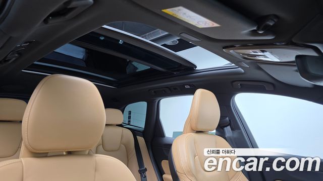 Volvo XC60 (II) B6 Ultimate Bright 2024 — фото 17
