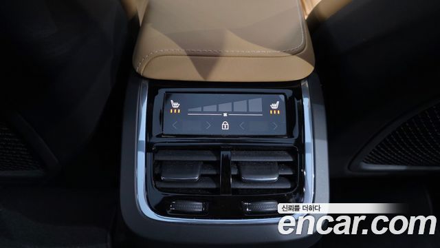 Volvo XC60 (II) B6 Ultimate Bright 2024 — фото 19