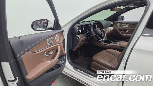 Mercedes-Benz E-Class (W213) E220d 4MATIC Exclusive 2022 — фото 10