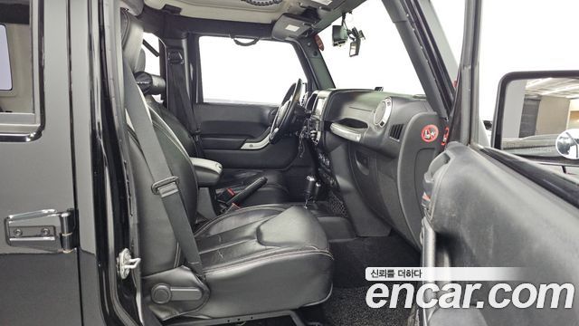 Jeep Wrangler (JK) 3.6 Sahara 4Door 2017 — фото 11