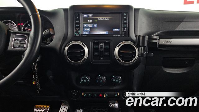 Jeep Wrangler (JK) 3.6 Sahara 4Door 2017 — фото 15
