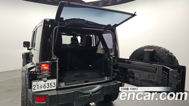 Jeep Wrangler (JK) 3.6 Sahara 4Door 2017 — фото 20