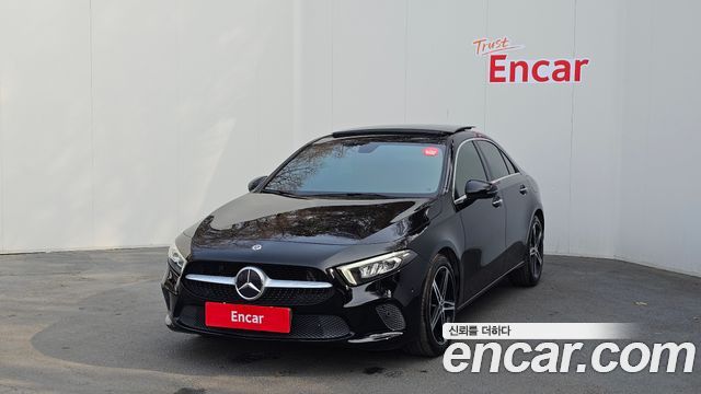Mercedes-Benz A-Class (W177) A250 4MATIC Sedan 2020 — фото 1