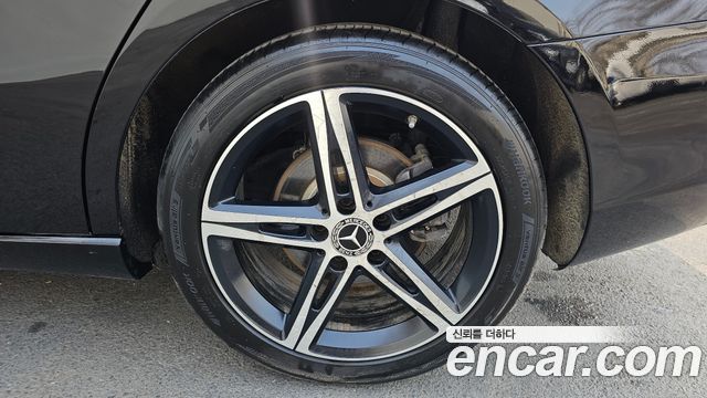 Mercedes-Benz A-Class (W177) A250 4MATIC Sedan 2020 — фото 5