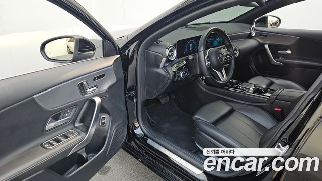 Mercedes-Benz A-Class (W177) A250 4MATIC Sedan 2020 — фото 10
