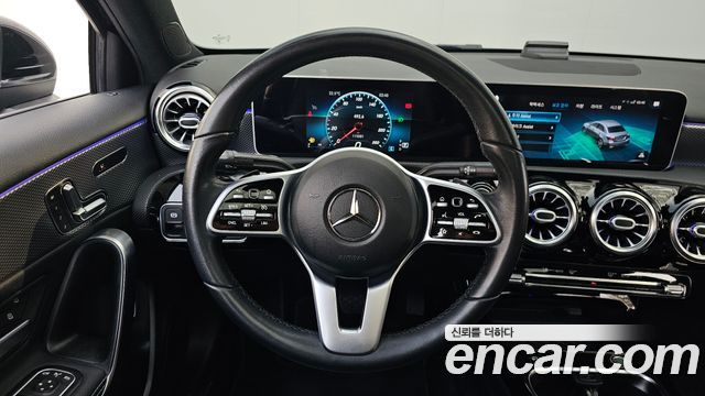 Mercedes-Benz A-Class (W177) A250 4MATIC Sedan 2020 — фото 15